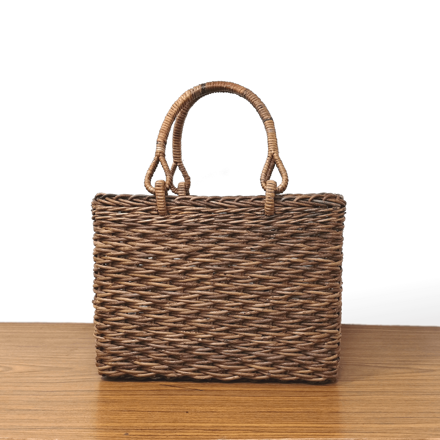 かごバッグ　あけび　中サイズ 一点物｜あけび-かごバッグ｜小松編み｜中サイズ｜四角底｜薄型｜青森