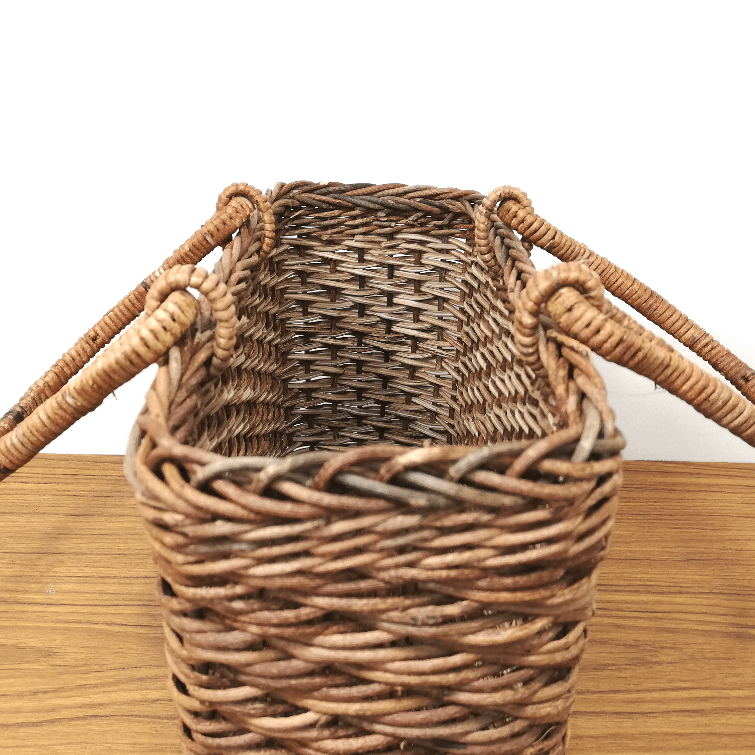 一点物｜あけび-かごバッグ｜小松編み｜中サイズ｜四角底｜薄型｜青森