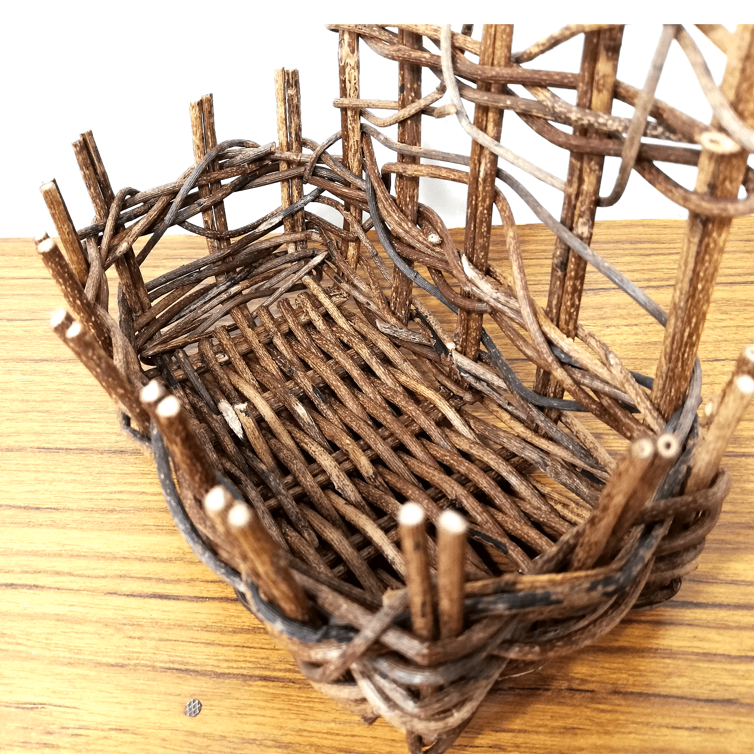 一点物｜あけびかご｜花かご｜フラワーポット｜鉢カバー｜鉢受け｜出窓