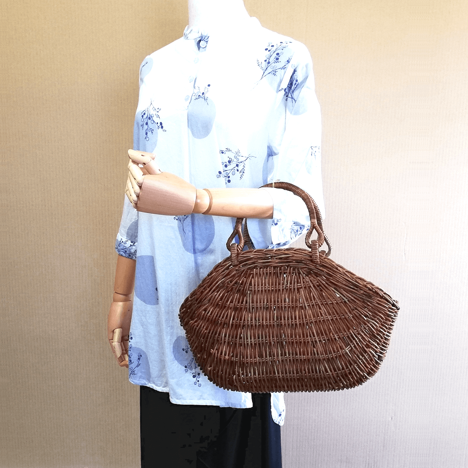 一点物｜あけび-かごバッグ｜織り編み｜中サイズ｜舟底｜ブラウンポッケ