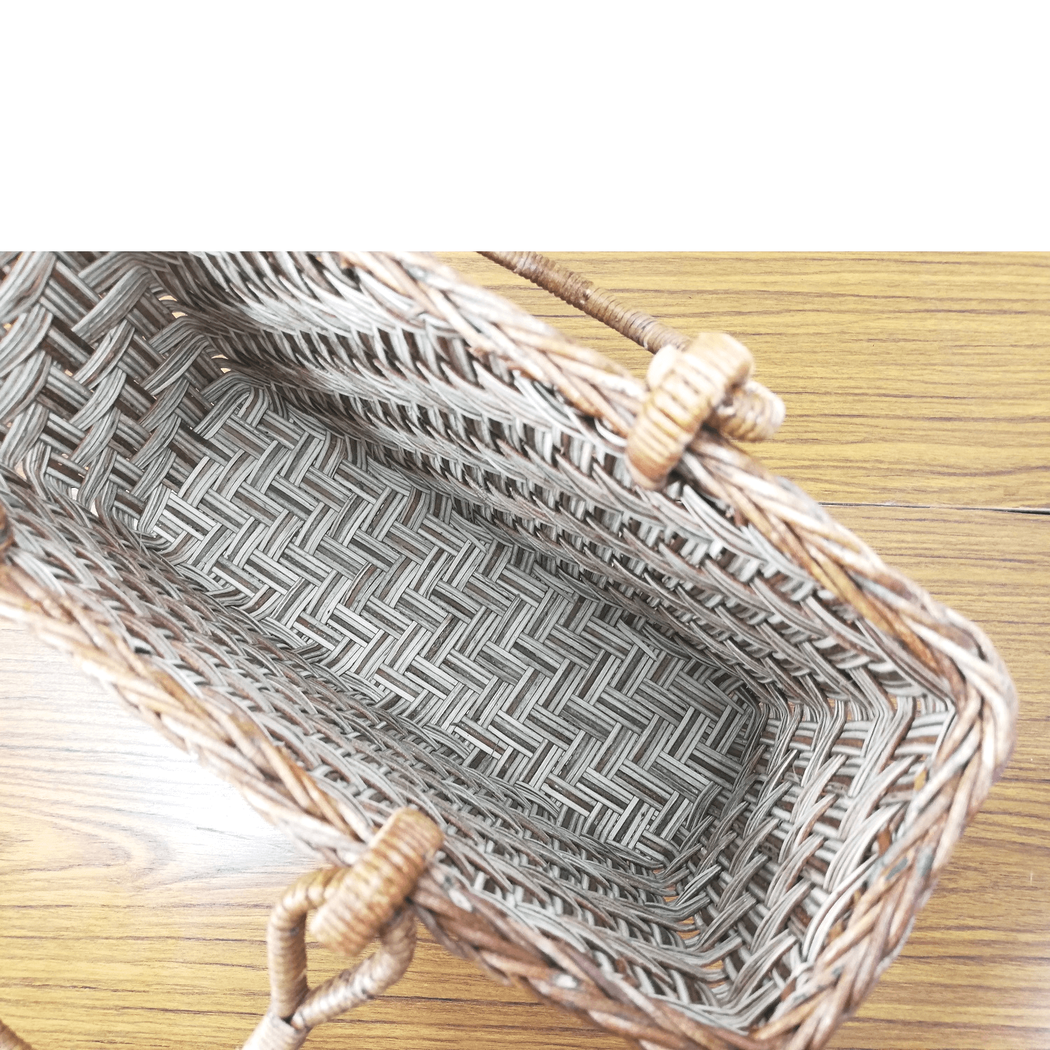 あけび-かごバッグ｜網代編み｜中サイズ｜四角底｜薄型｜青森県の