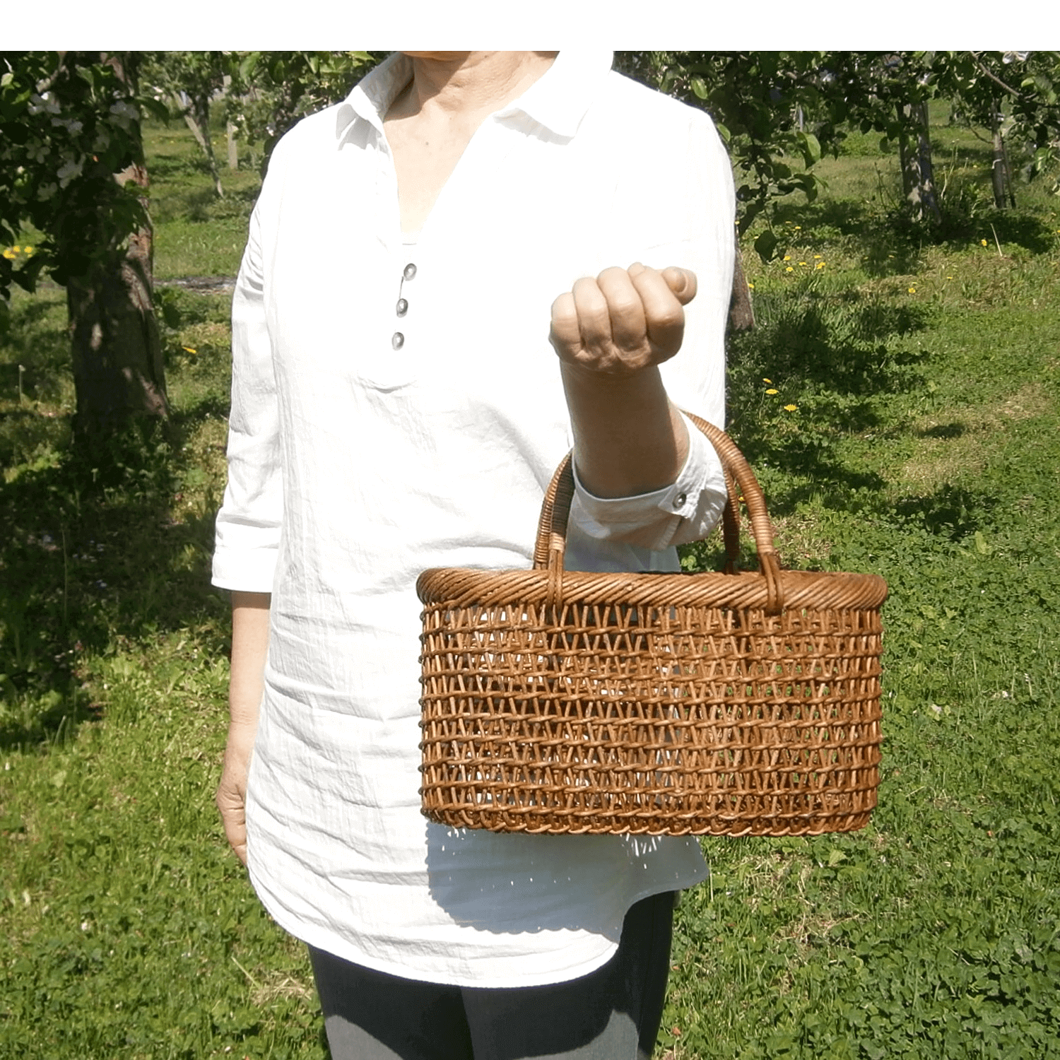 あけび-かごバッグ｜こだし編み｜中サイズ｜小判底｜浅型｜青森県の