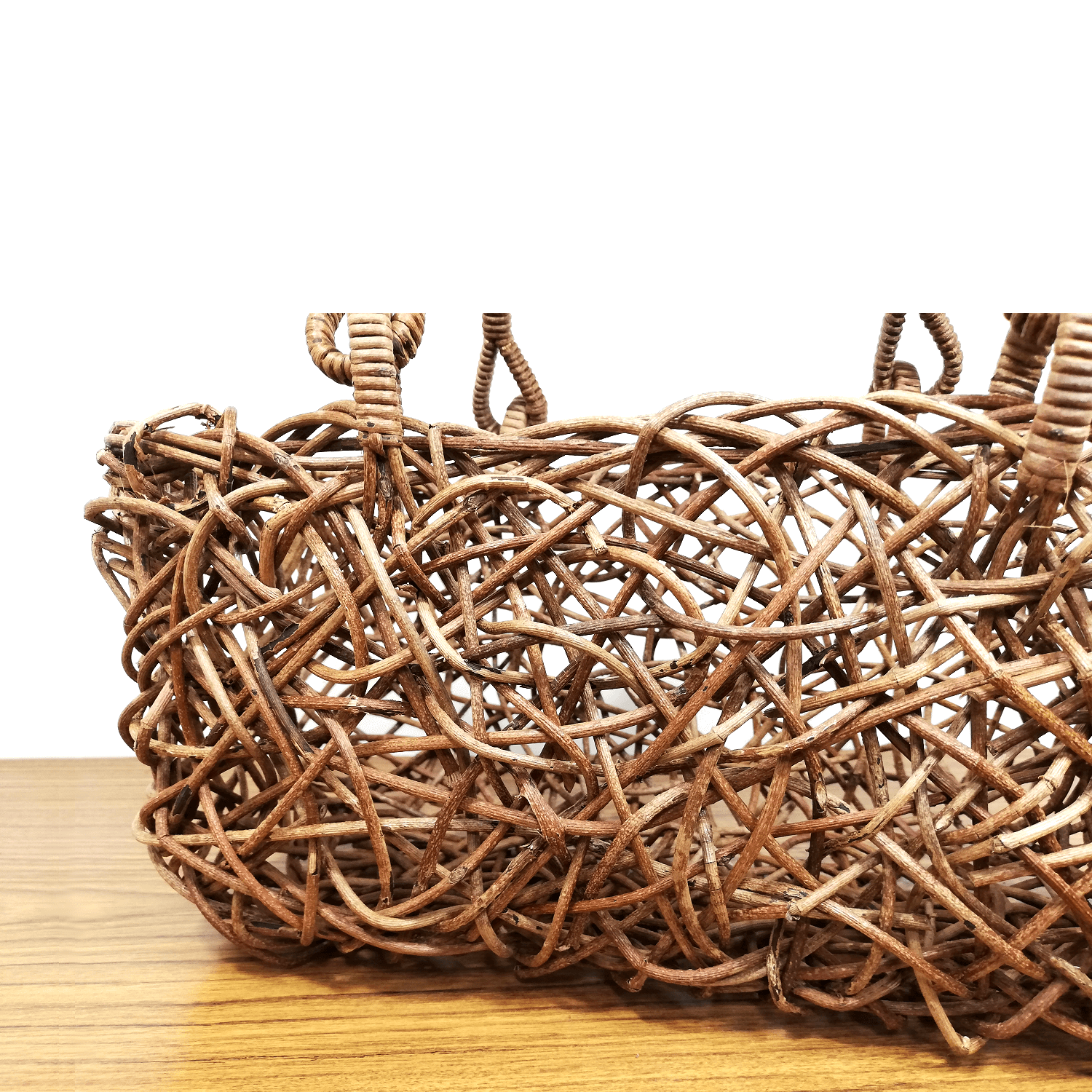 あけび-かごバッグ｜乱れ編み｜中サイズ｜四角底｜浅型｜青森県の